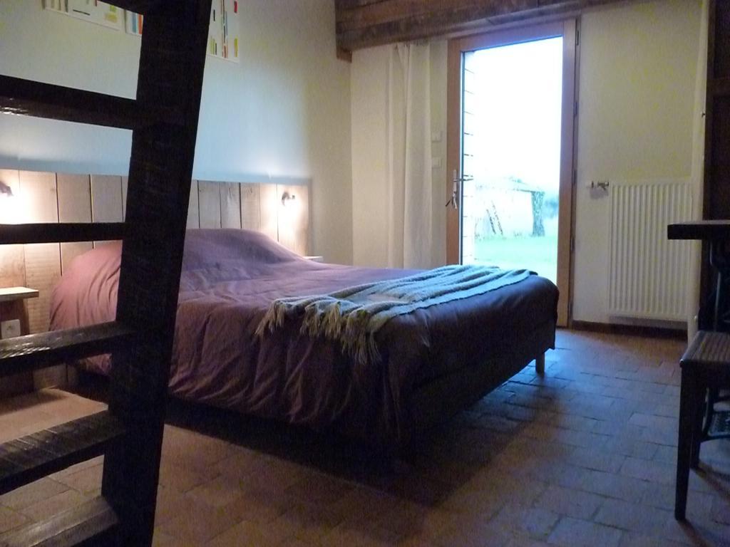 Chambres D'Hotes Le Chateau Rouge Saint-Germain-sur-Moine Eksteriør billede