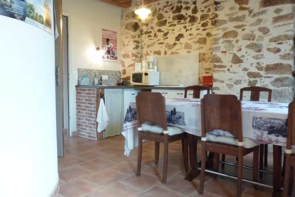 Chambres D'Hotes Le Chateau Rouge Saint-Germain-sur-Moine Eksteriør billede
